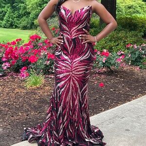 Portia and Scarlet Prom Dress (Size 8)